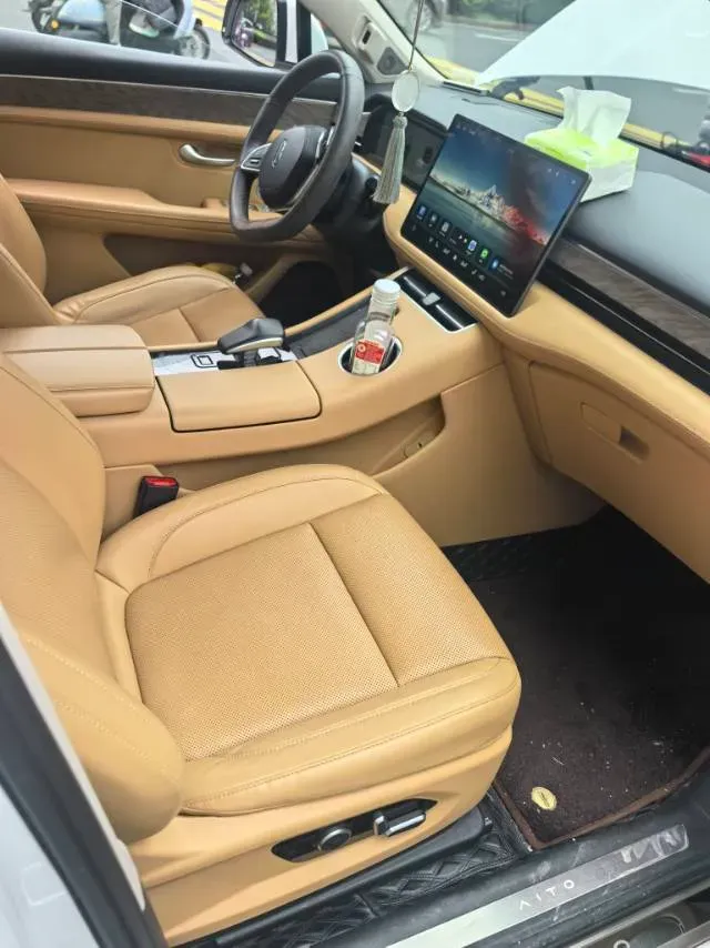 2022 JMC YuHu 7 2.0T 141HP L4 8AT,autocango,china used car exporter,china ev exporter,chinese used car exporter,chinese used ev exporter