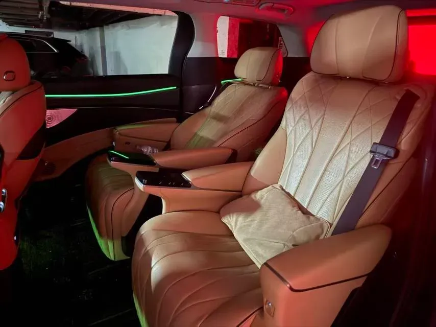 2024 Denza D9 1.5T 139HP L4 E-CVT PHEV 40KWH,autocango,china used car exporter,china ev exporter,chinese used car exporter,chinese used ev exporter