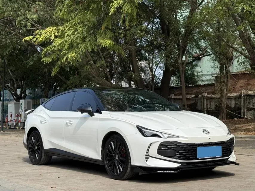 2025 MG 7 2.0T 261HP L4 9AT,autocango,china used car exporter,china ev exporter,chinese used car exporter,chinese used ev exporter