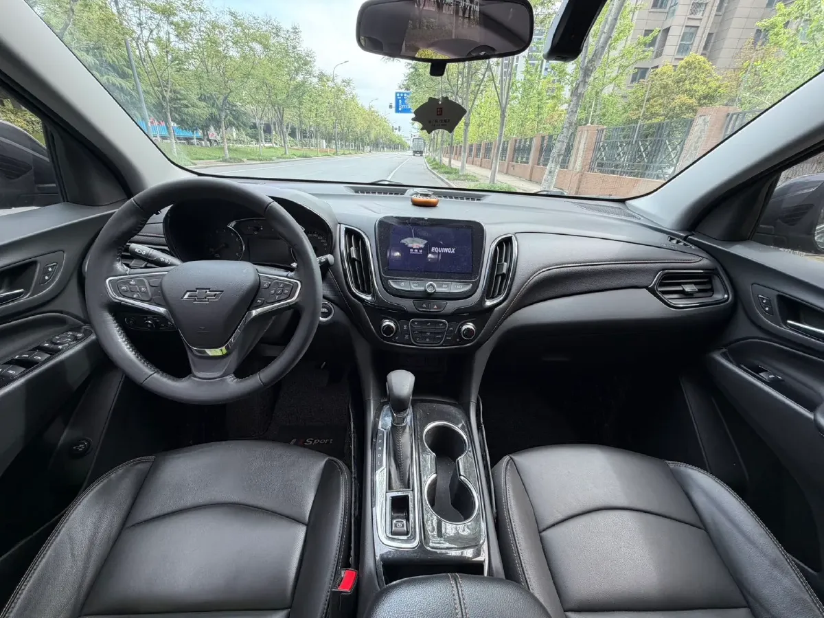 2021 Chevrolet Equinox 1.5T 169HP L4 6AT,autocango,china used car exporter,china ev exporter,chinese used car exporter,chinese used ev exporter