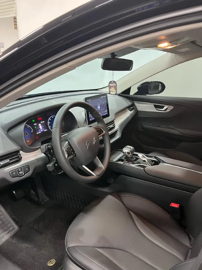 2024 HongQi E-QM5 BEV 60KWH,autocango,china used car exporter,china ev exporter,chinese used car exporter,chinese used ev exporter