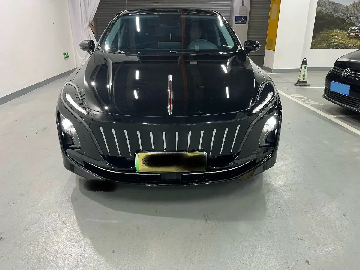 2024 HongQi E-QM5 BEV 60KWH,autocango,china used car exporter,china ev exporter,chinese used car exporter,chinese used ev exporter