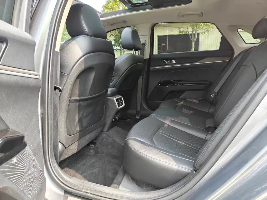 2020 Kia K5 2.0T 240HP L4 8AT,autocango,china used car exporter,china ev exporter,chinese used car exporter,chinese used ev exporter