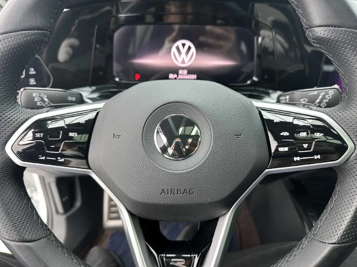 2023 Volkswagen Golf 1.4T 150HP L4 7DCT,autocango,china used car exporter,china ev exporter,chinese used car exporter,chinese used ev exporter