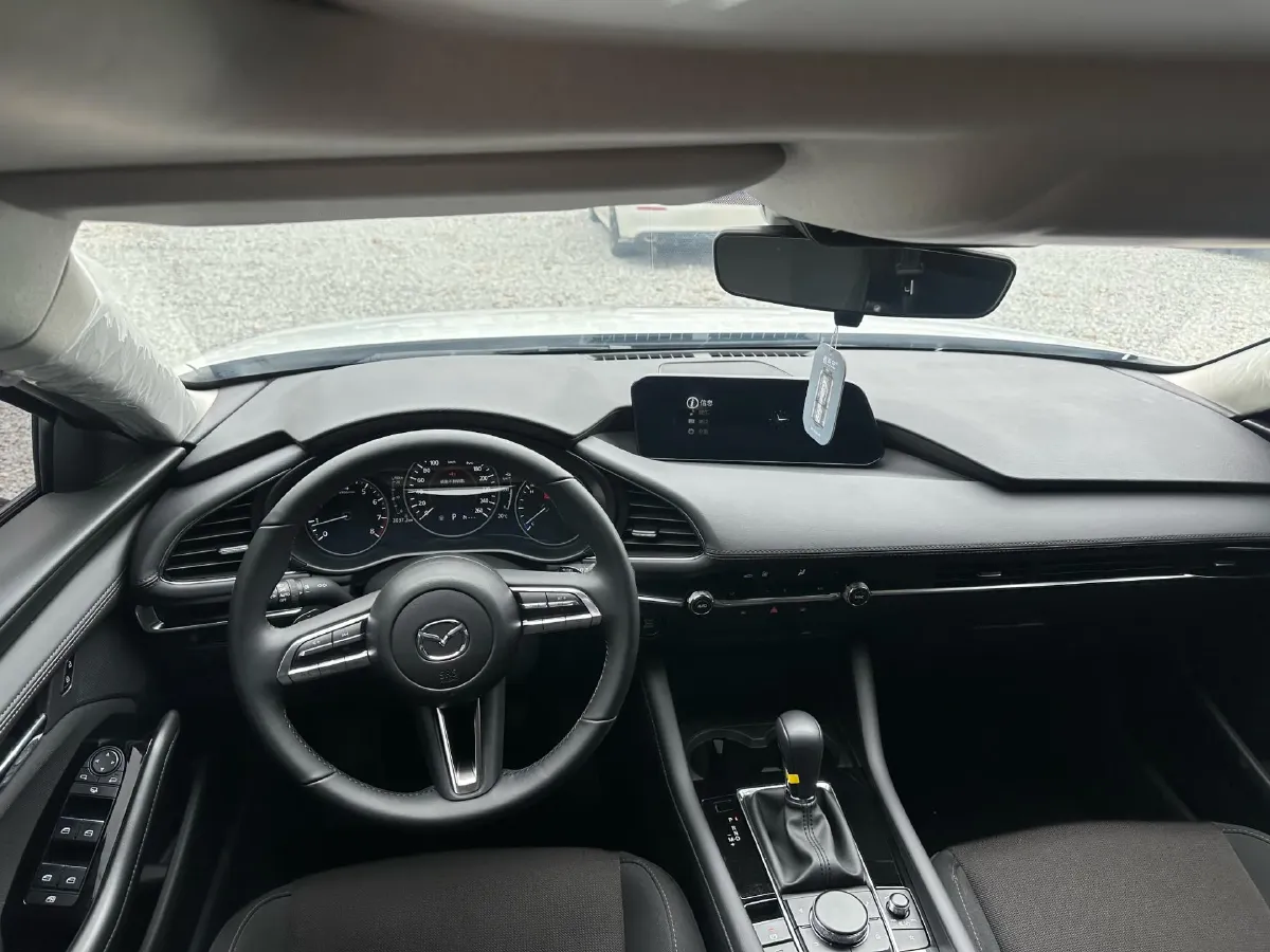 2023 Mazda 3 Axela 2.0L 158HP L4 6AT,autocango,china used car exporter,china ev exporter,chinese used car exporter,chinese used ev exporter