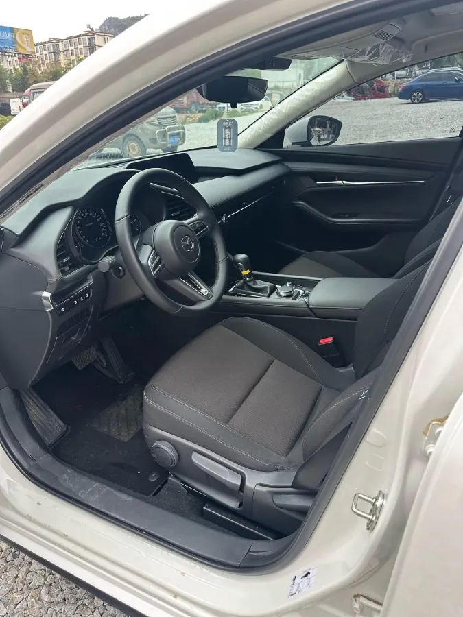 2023 Mazda 3 Axela 2.0L 158HP L4 6AT,autocango,china used car exporter,china ev exporter,chinese used car exporter,chinese used ev exporter
