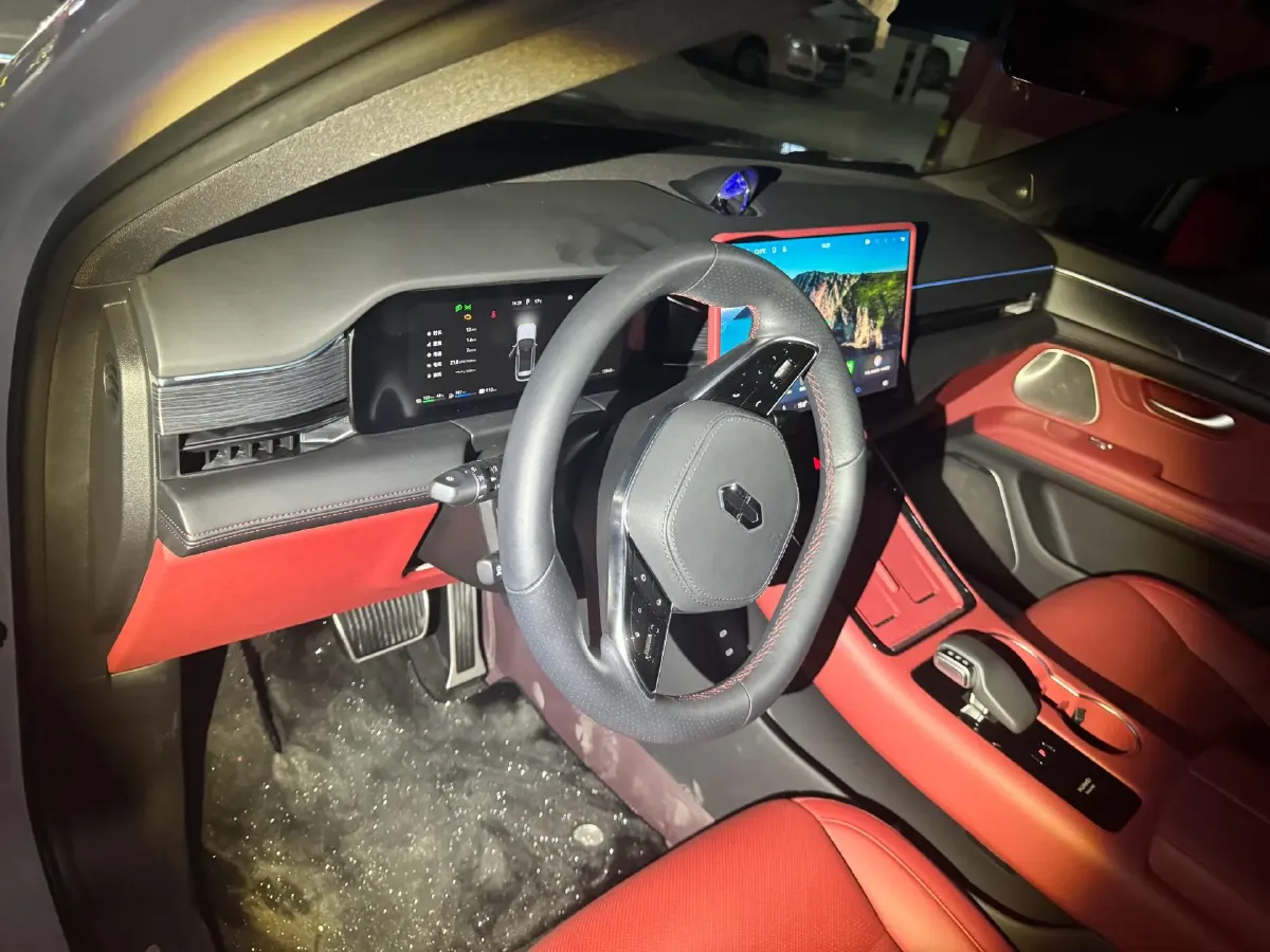 2024 AITO AITO M5 1.5T 152HP L4 REEV 42KWH,autocango,china used car exporter,china ev exporter,chinese used car exporter,chinese used ev exporter