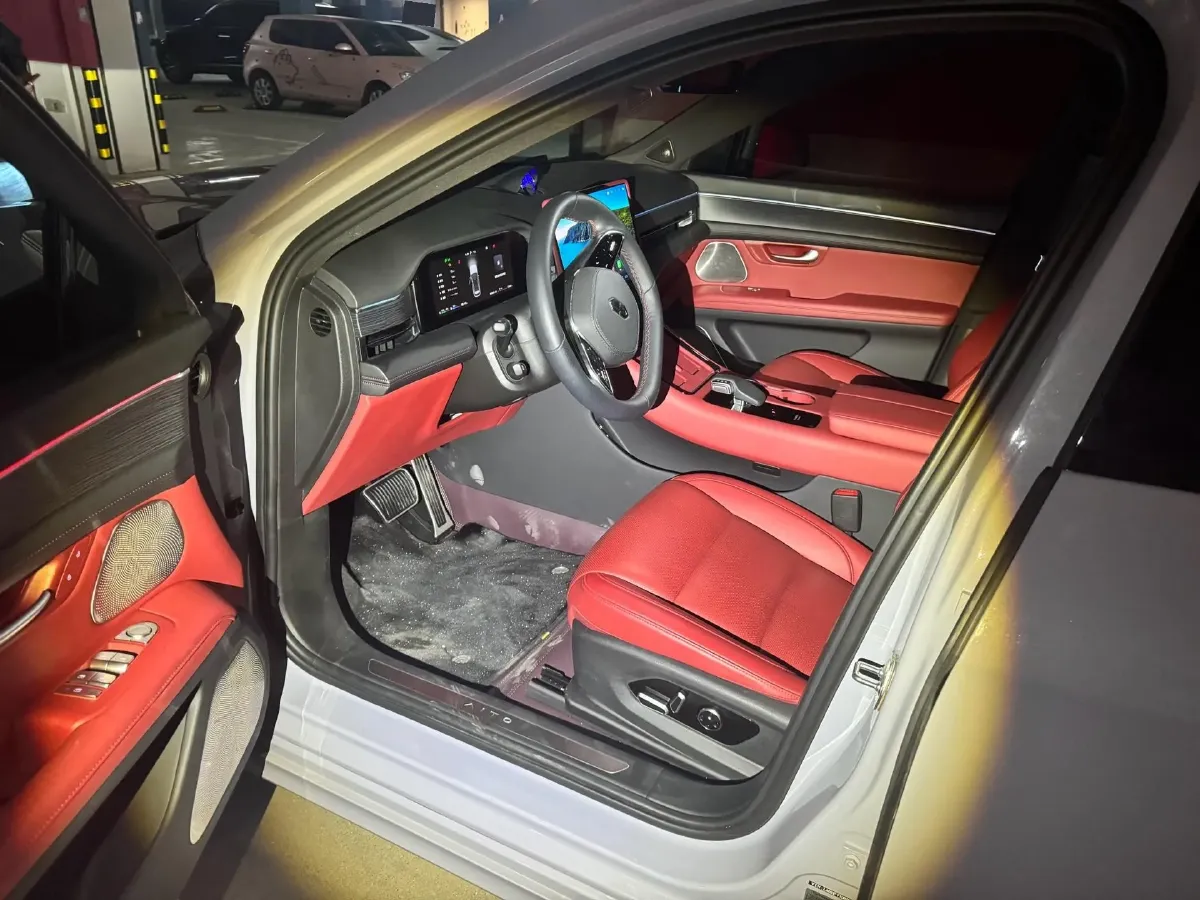 2024 AITO AITO M5 1.5T 152HP L4 REEV 42KWH,autocango,china used car exporter,china ev exporter,chinese used car exporter,chinese used ev exporter