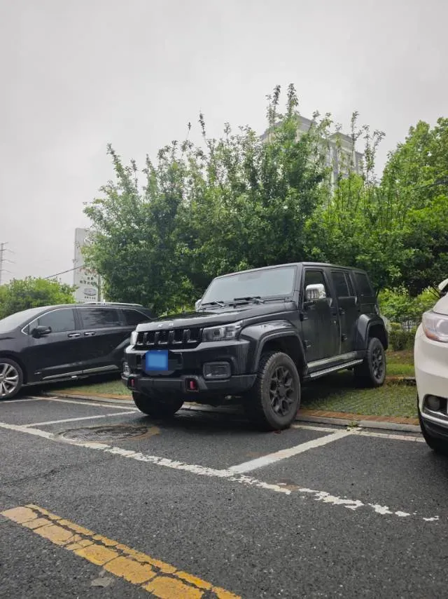 2024 Beijing BJ40 2.0T 163HP L4 8AT,autocango,china used car exporter,china ev exporter,chinese used car exporter,chinese used ev exporter