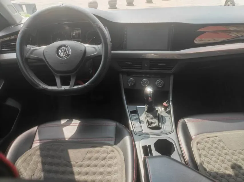 2019 Bestune T77 1.2T 143HP L4 7DCT,autocango,china used car exporter,china ev exporter,chinese used car exporter,chinese used ev exporter