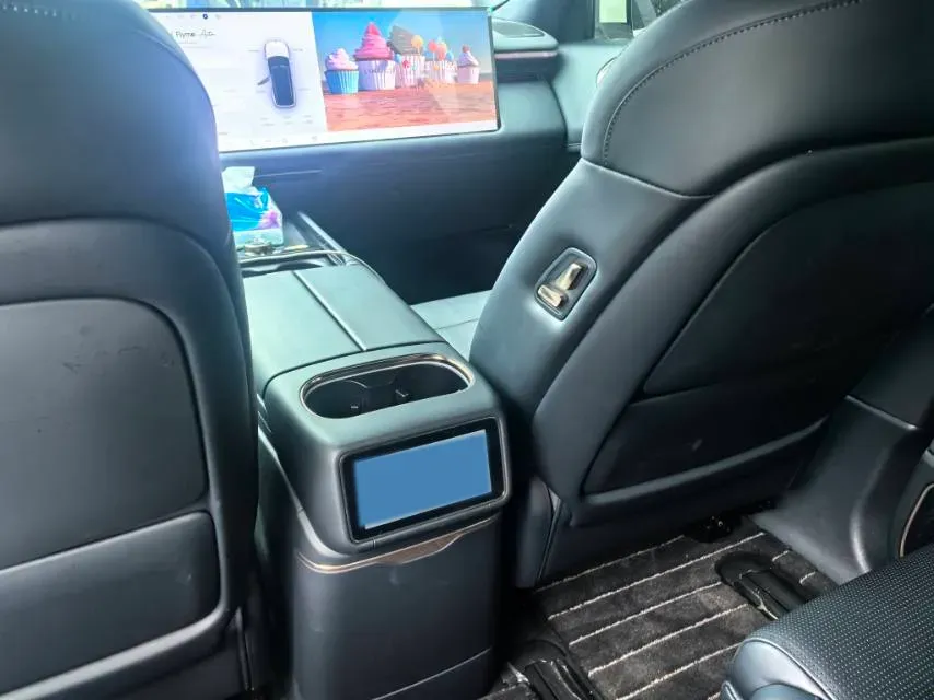 2025 LYNK&CO 900 2.0T 254HP L4 3DHT PHEV,autocango,china used car exporter,china ev exporter,chinese used car exporter,chinese used ev exporter