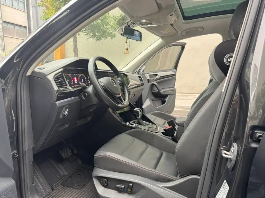 2021 Volkswagen Tayron 2.0T 186HP L4 7DCT,autocango,china used car exporter,china ev exporter,chinese used car exporter,chinese used ev exporter