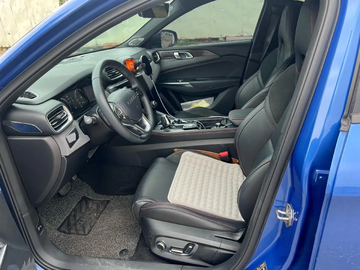 2019 LYNK&CO 01 2.0T 190HP L4 6AT,autocango,china used car exporter,china ev exporter,chinese used car exporter,chinese used ev exporter