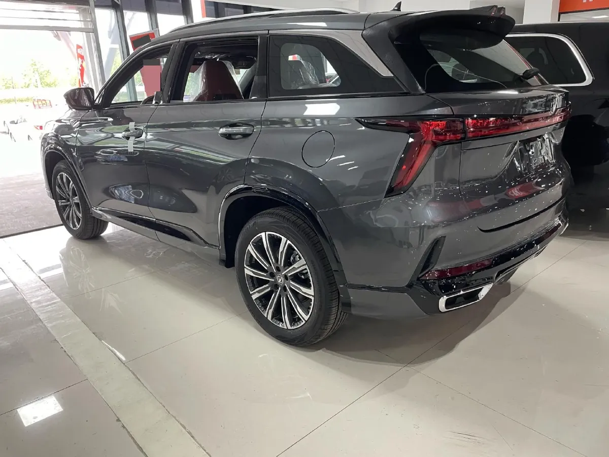 2026 ChangAn CS75 Plus 1.5T 192HP L4 8AT,autocango,china used car exporter,china ev exporter,chinese used car exporter,chinese used ev exporter