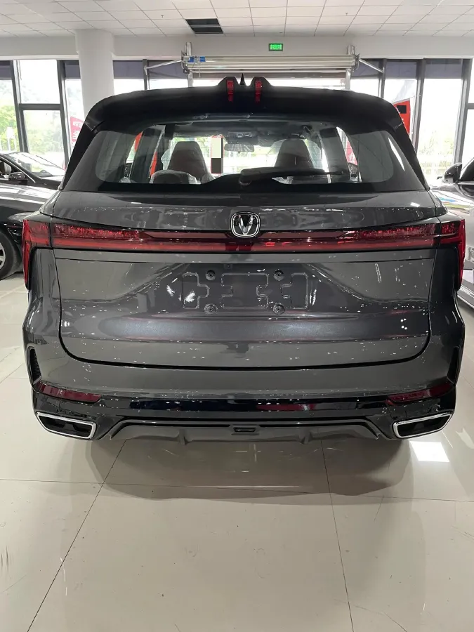 2026 ChangAn CS75 Plus 1.5T 192HP L4 8AT,autocango,china used car exporter,china ev exporter,chinese used car exporter,chinese used ev exporter