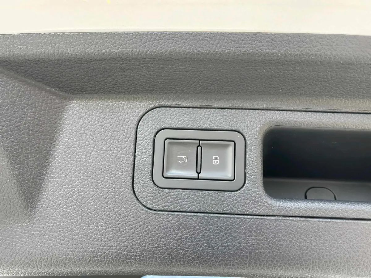 2022 LYNK&CO 03 1.5T 180HP L3 7DCT,autocango,china used car exporter,china ev exporter,chinese used car exporter,chinese used ev exporter