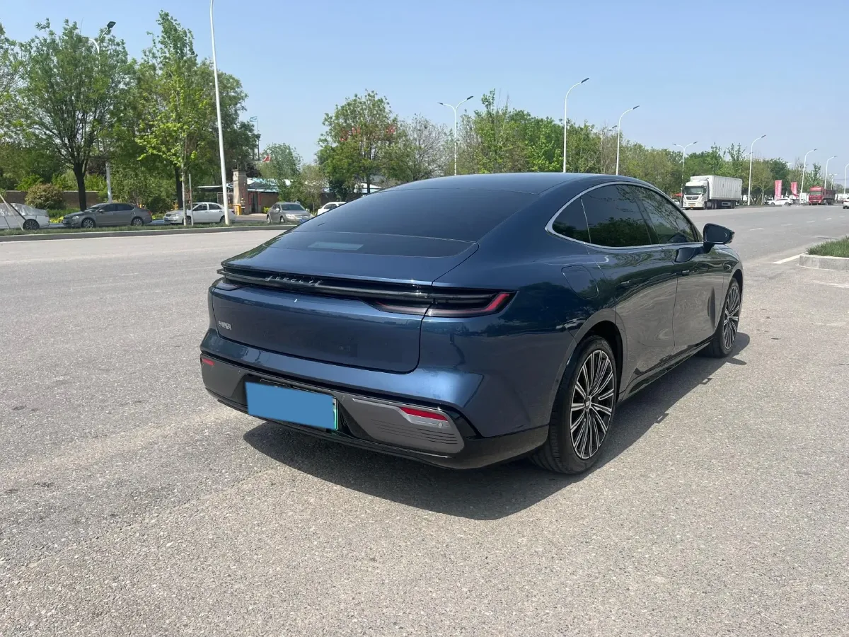 2025 Geely Galaxy Starshine 8 1.5T 163HP L4 3DHT PHEV 27.69KWH,autocango,china used car exporter,china ev exporter,chinese used car exporter,chinese used ev exporter