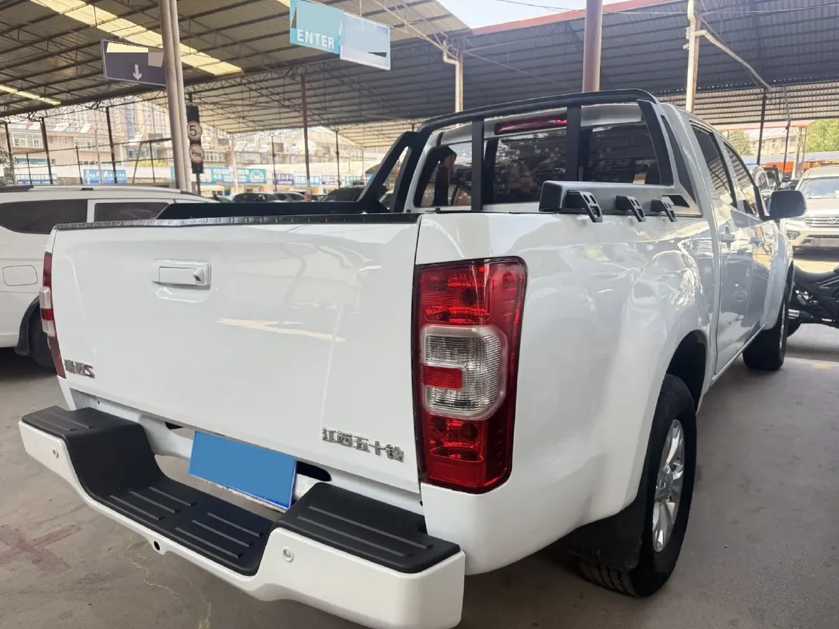2019 Isuzu LingTuo 2.5T 129HP L4 6MT,autocango,china used car exporter,china ev exporter,chinese used car exporter,chinese used ev exporter