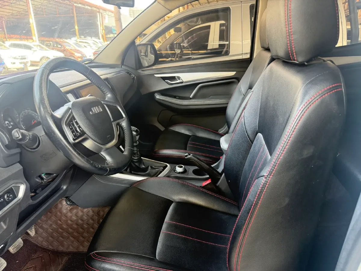2019 Isuzu LingTuo 2.5T 129HP L4 6MT,autocango,china used car exporter,china ev exporter,chinese used car exporter,chinese used ev exporter