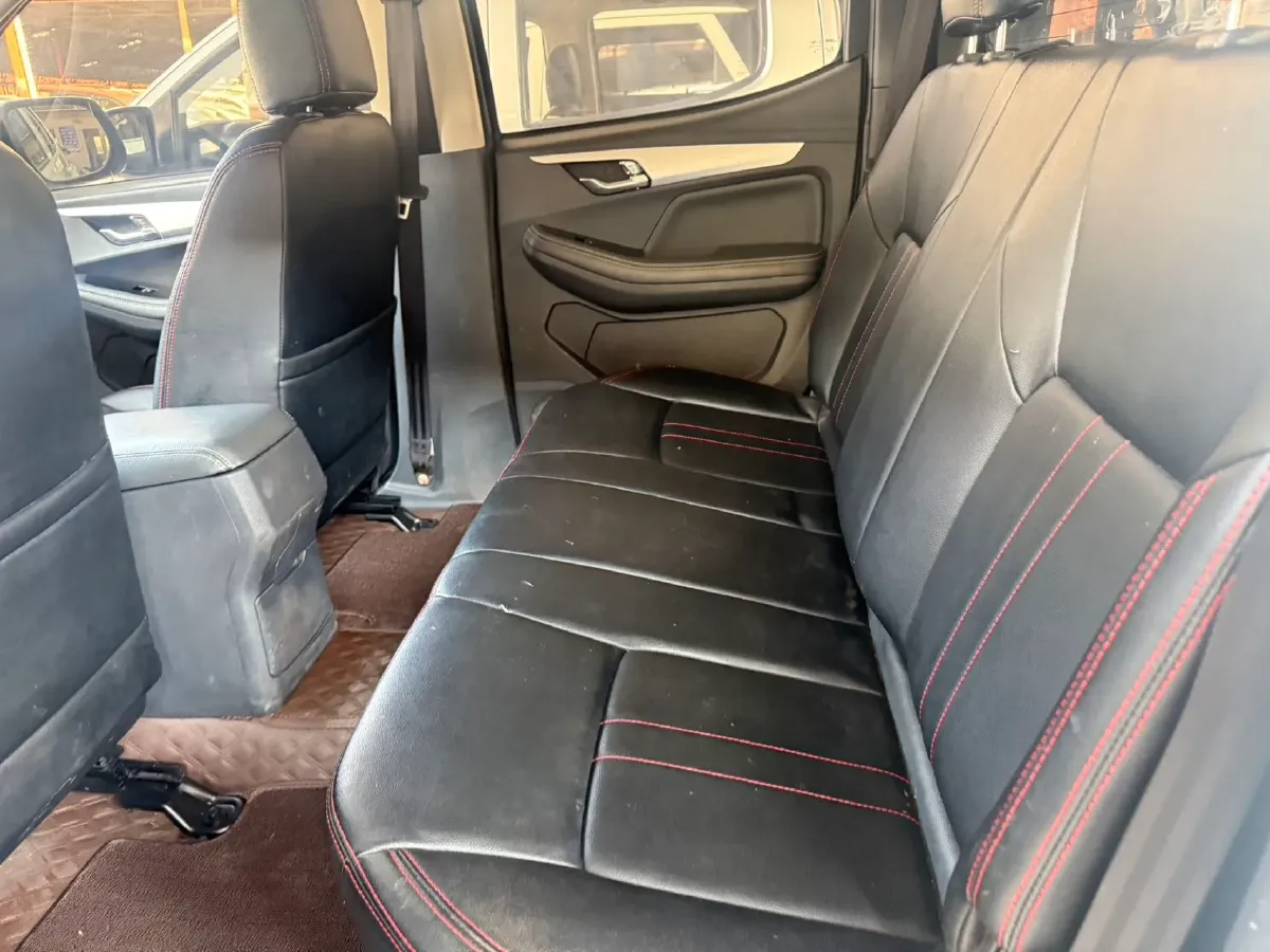 2019 Isuzu LingTuo 2.5T 129HP L4 6MT,autocango,china used car exporter,china ev exporter,chinese used car exporter,chinese used ev exporter