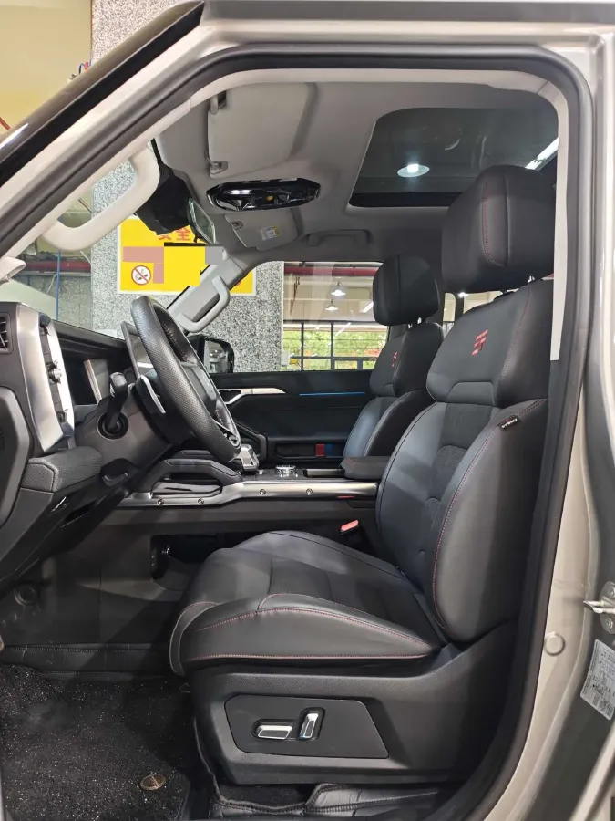 2023 Jetour Traveller 2.0T 254HP L4 7DCT,autocango,china used car exporter,china ev exporter,chinese used car exporter,chinese used ev exporter