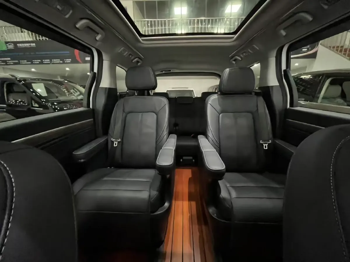 2023 GAC Trumpchi M8 2.0T 252HP L4 8AT,autocango,china used car exporter,china ev exporter,chinese used car exporter,chinese used ev exporter