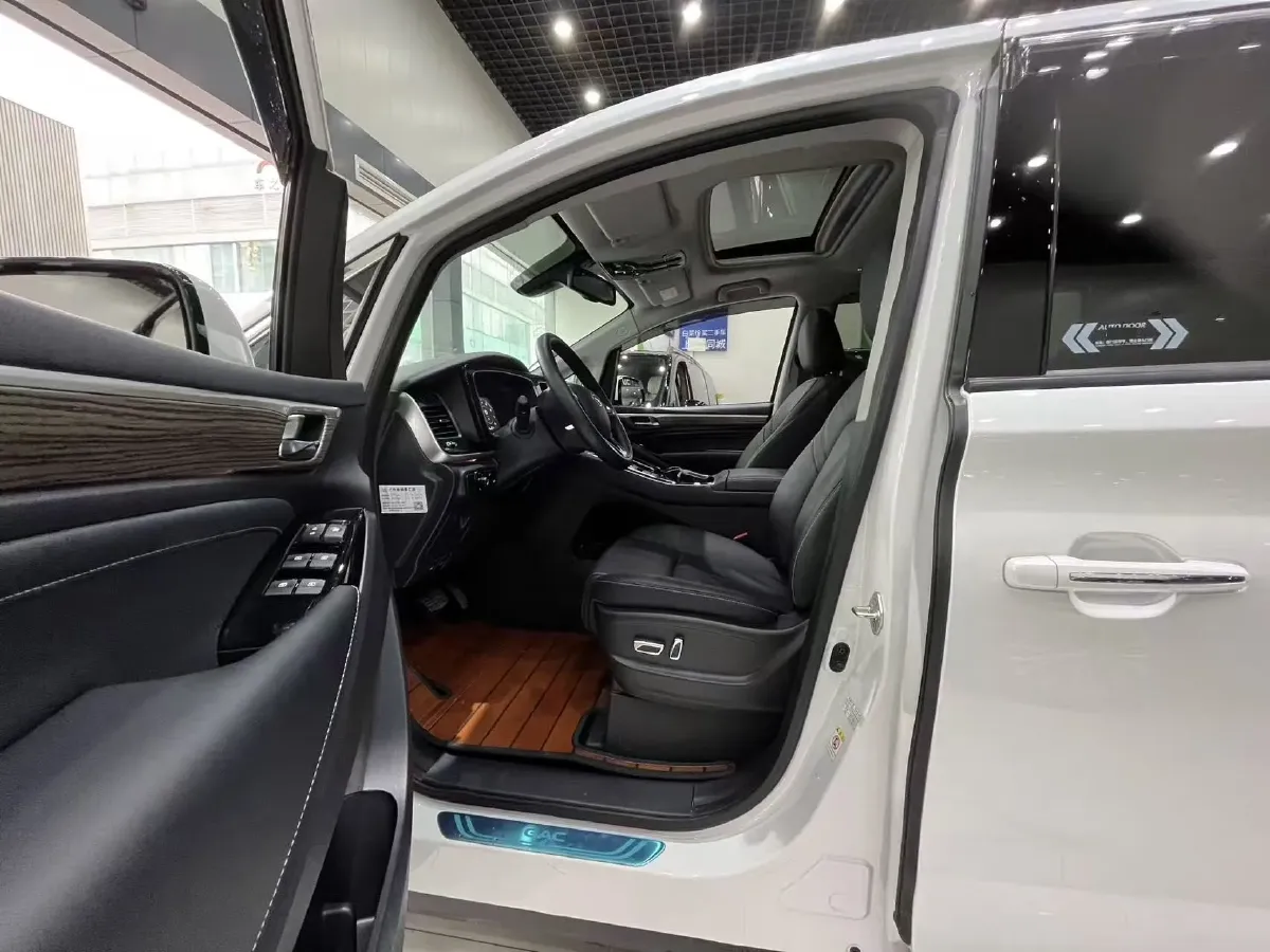 2023 GAC Trumpchi M8 2.0T 252HP L4 8AT,autocango,china used car exporter,china ev exporter,chinese used car exporter,chinese used ev exporter