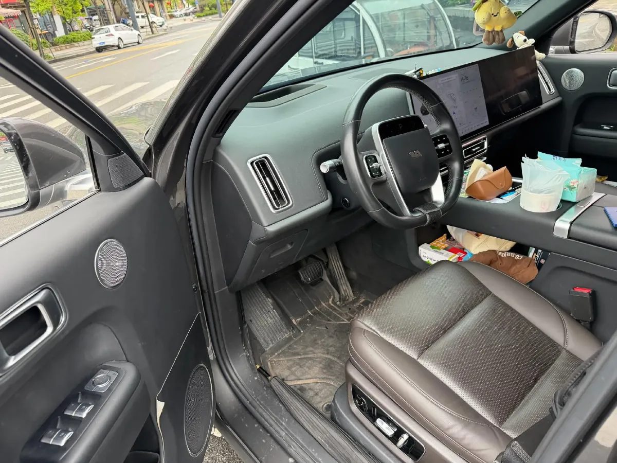 2024 Toyota Granvia 2.5L 189HP L4 E-CVT Hybrid,autocango,china used car exporter,china ev exporter,chinese used car exporter,chinese used ev exporter