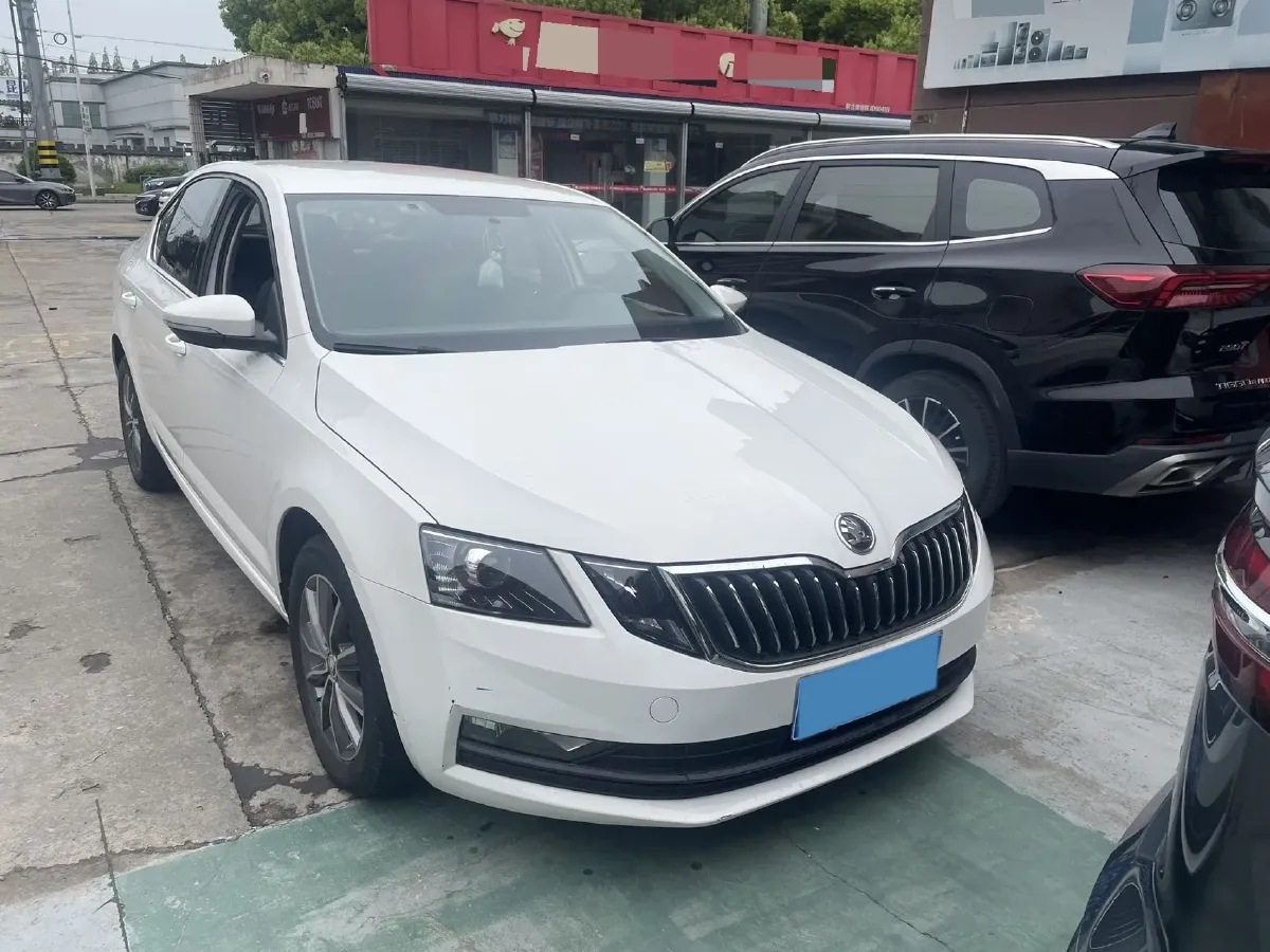2021 Skoda Octavia 1.5L 113HP L4 6AT,autocango,china used car exporter,china ev exporter,chinese used car exporter,chinese used ev exporter