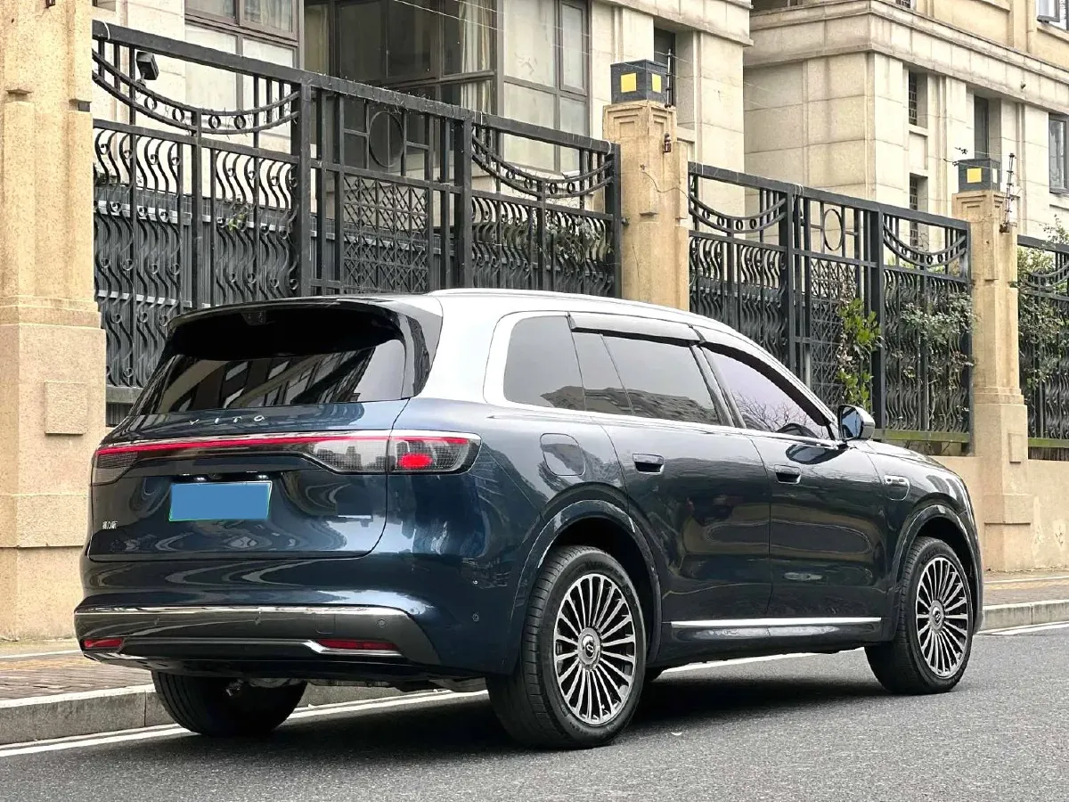 2025 AITO AITO M8 REEV 160HP REEV 53.4KWH,autocango,china used car exporter,china ev exporter,chinese used car exporter,chinese used ev exporter