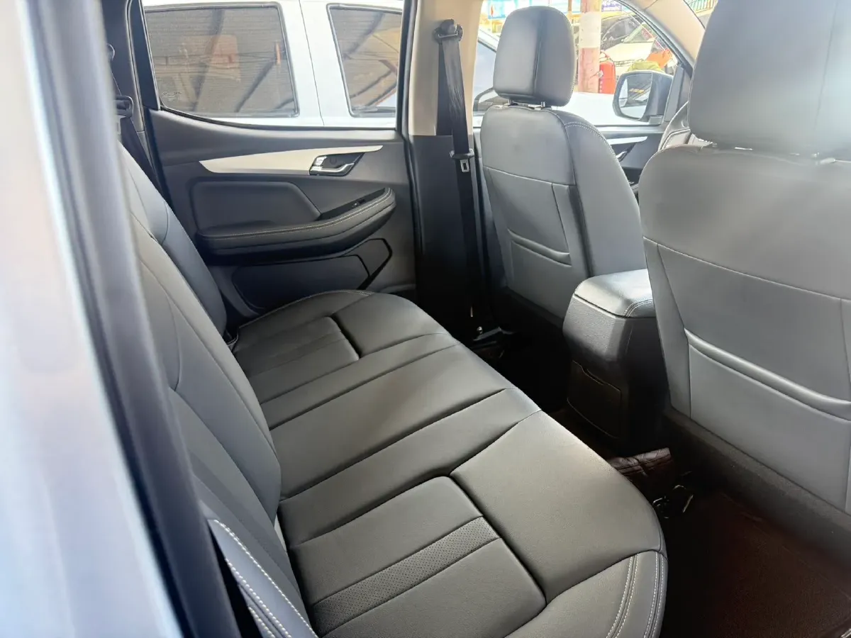 2024 Isuzu Jim 2.8T 120HP L4 5MT,autocango,china used car exporter,china ev exporter,chinese used car exporter,chinese used ev exporter