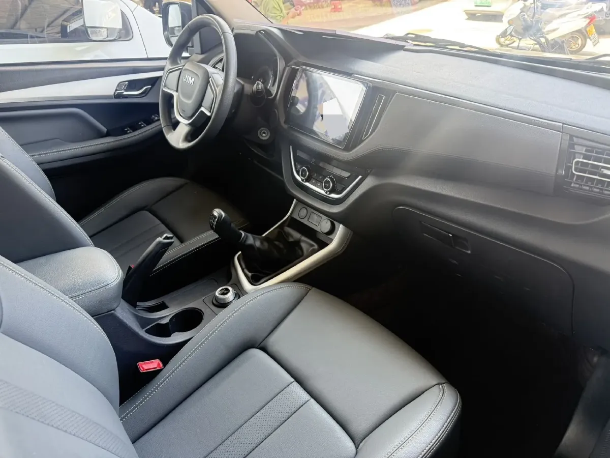 2024 Isuzu Jim 2.8T 120HP L4 5MT,autocango,china used car exporter,china ev exporter,chinese used car exporter,chinese used ev exporter