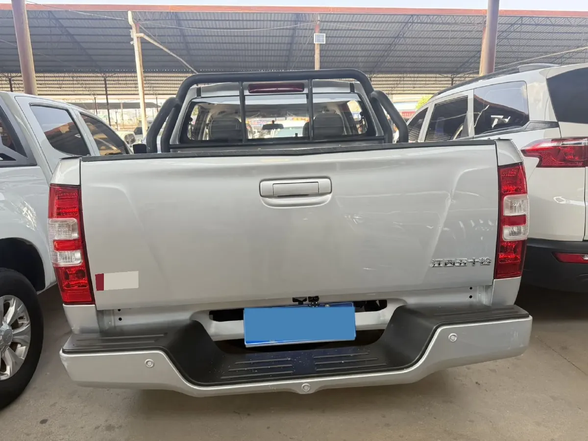 2024 Isuzu Jim 2.8T 120HP L4 5MT,autocango,china used car exporter,china ev exporter,chinese used car exporter,chinese used ev exporter