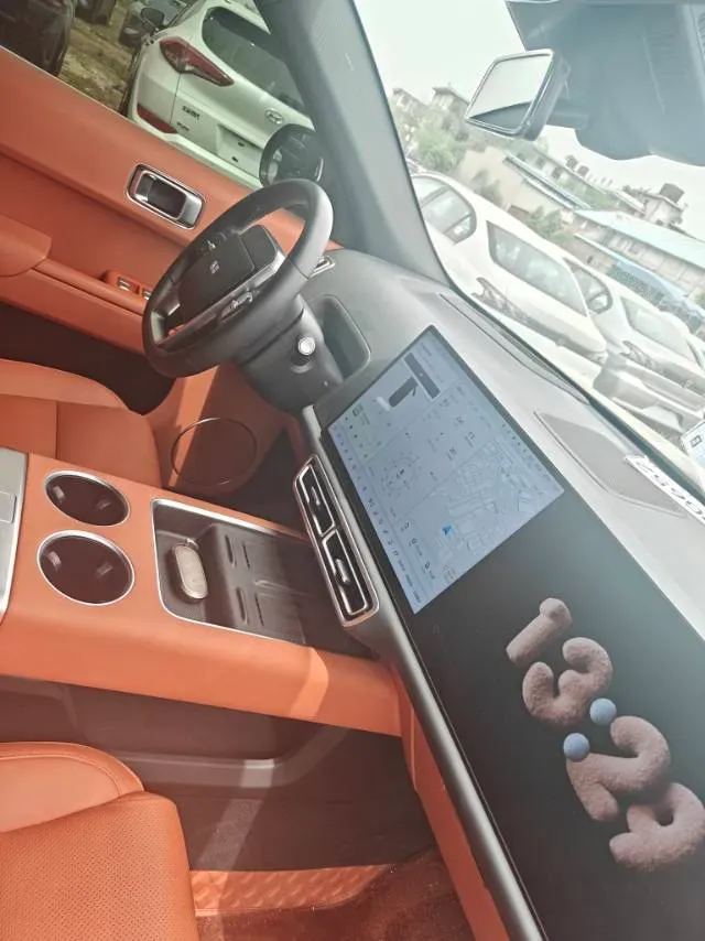 2024 Li L8 Range Extended 154HP REEV 42.8KWH,autocango,china used car exporter,china ev exporter,chinese used car exporter,chinese used ev exporter