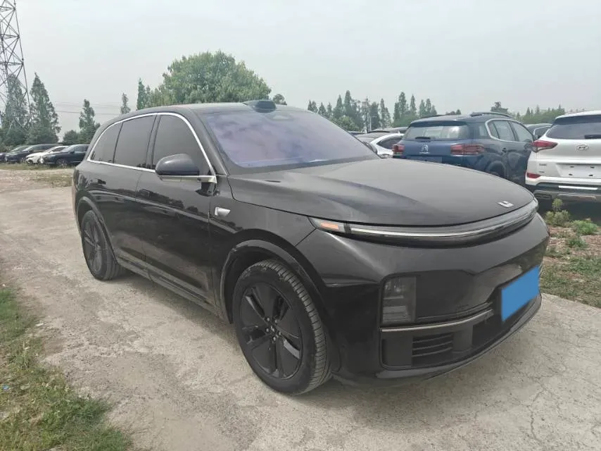 2024 Li L8 Range Extended 154HP REEV 42.8KWH,autocango,china used car exporter,china ev exporter,chinese used car exporter,chinese used ev exporter