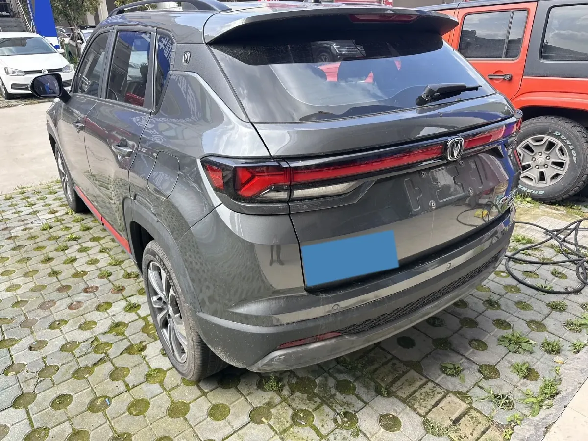 2023 ChangAn CS35 Plus 1.4T 160HP L4 7DCT,autocango,china used car exporter,china ev exporter,chinese used car exporter,chinese used ev exporter