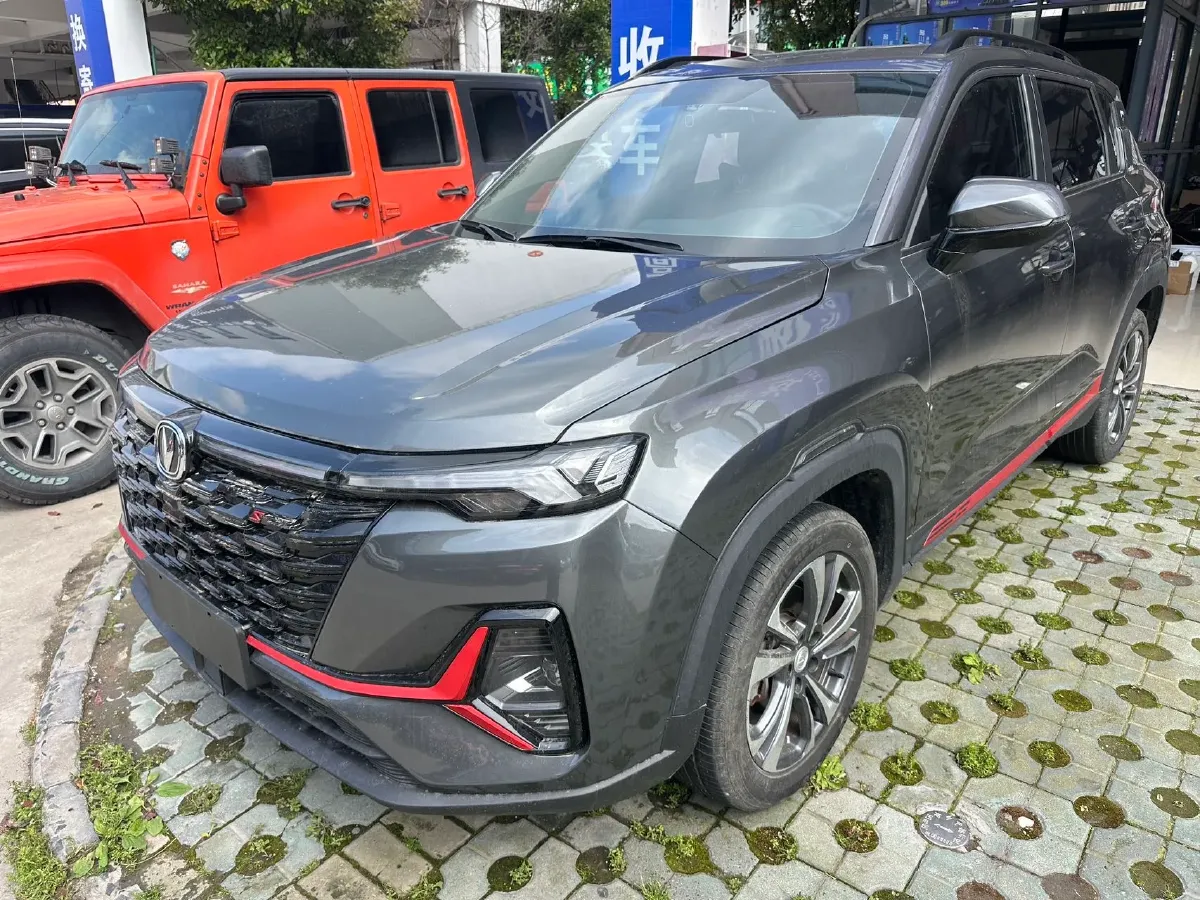 2023 ChangAn CS35 Plus 1.4T 160HP L4 7DCT,autocango,china used car exporter,china ev exporter,chinese used car exporter,chinese used ev exporter