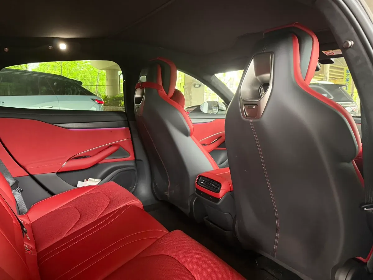 2024 MI SU7 BEV 101KWH,autocango,china used car exporter,china ev exporter,chinese used car exporter,chinese used ev exporter