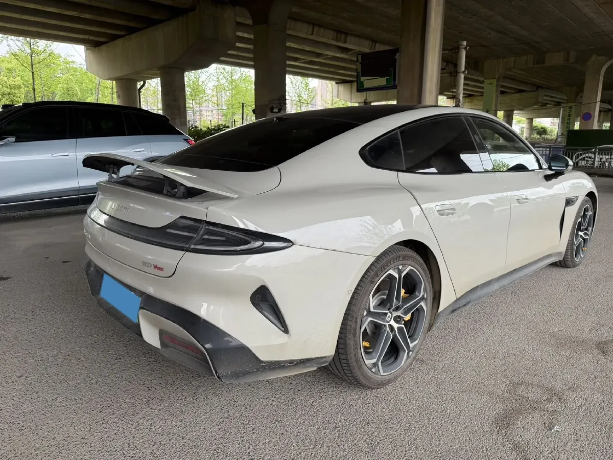 2024 MI SU7 BEV 101KWH,autocango,china used car exporter,china ev exporter,chinese used car exporter,chinese used ev exporter