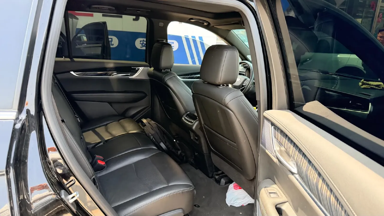 2022 Cadillac XT6 2.0T 237HP L4 9AT,autocango,china used car exporter,china ev exporter,chinese used car exporter,chinese used ev exporter