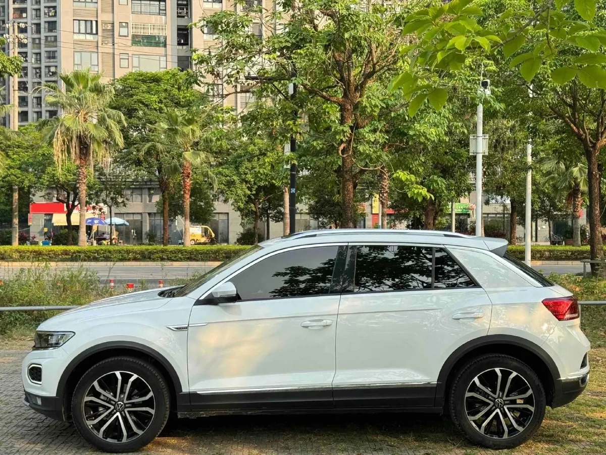 2022 Volkswagen T-Roc 1.4T 150HP L4 7DCT,autocango,china used car exporter,china ev exporter,chinese used car exporter,chinese used ev exporter