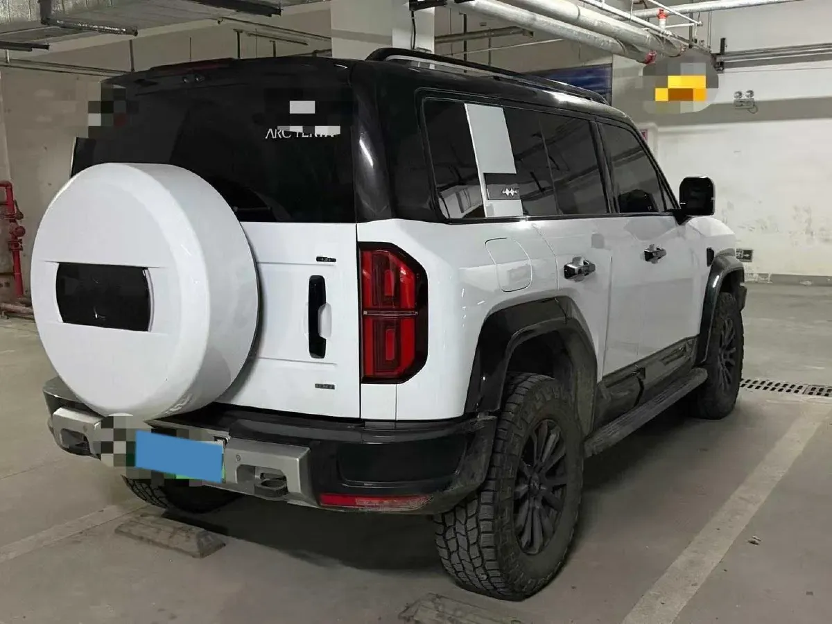 2025 FangChengBao Bao 5 1.5T 194HP L4 E-CVT PHEV 31.8KWH,autocango,china used car exporter,china ev exporter,chinese used car exporter,chinese used ev exporter