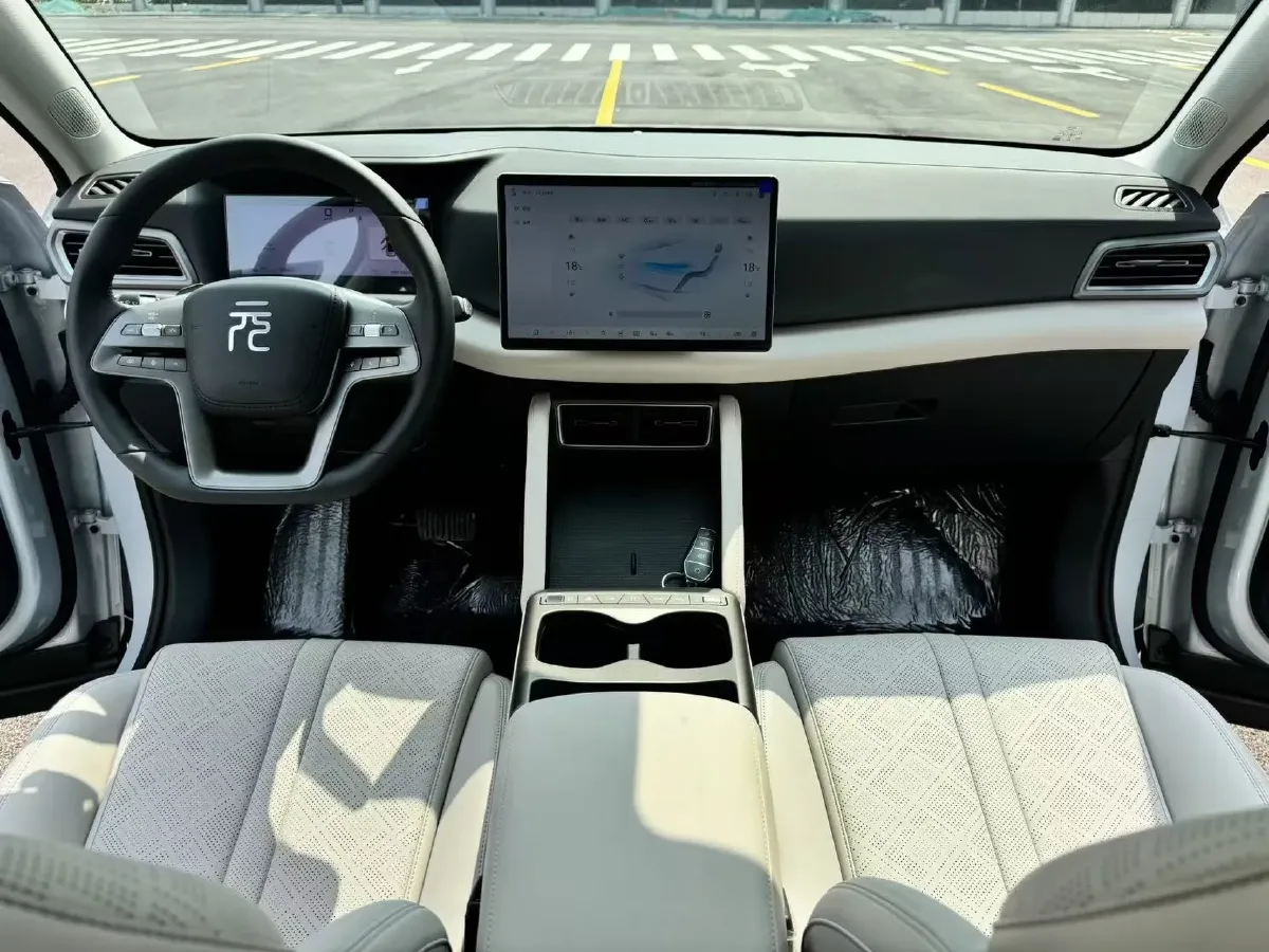 2024 BYD YuanUP BEV 45.12KWH,autocango,china used car exporter,china ev exporter,chinese used car exporter,chinese used ev exporter