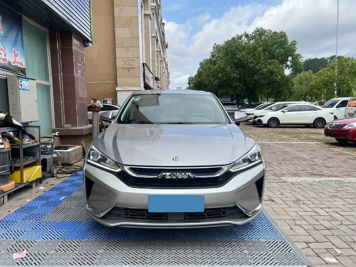 2020 DongFeng Aeolus YiXuan 1.5T 150HP L4 6DCT,autocango,china used car exporter,china ev exporter,chinese used car exporter,chinese used ev exporter