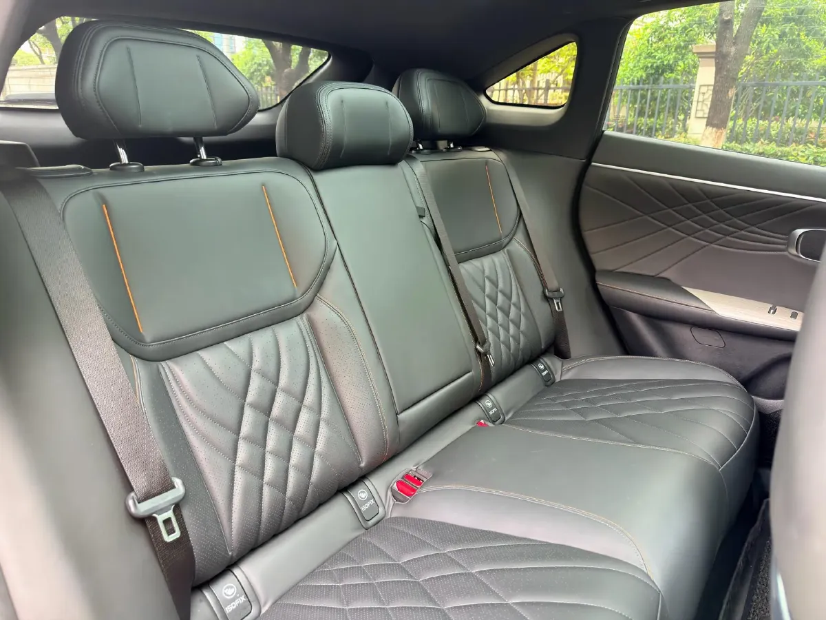 2023 Deepal S07 BEV 66.8KWH,autocango,china used car exporter,china ev exporter,chinese used car exporter,chinese used ev exporter