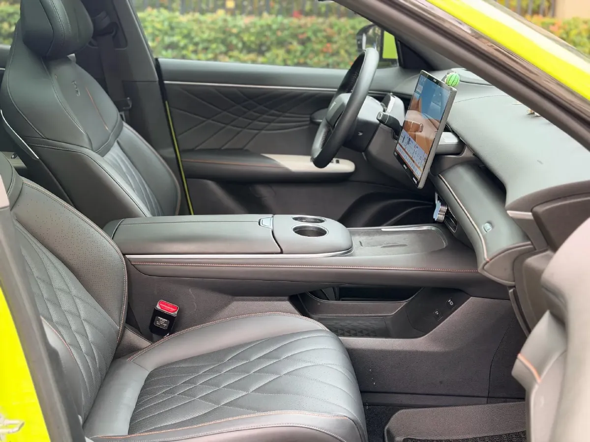 2023 Deepal S07 BEV 66.8KWH,autocango,china used car exporter,china ev exporter,chinese used car exporter,chinese used ev exporter