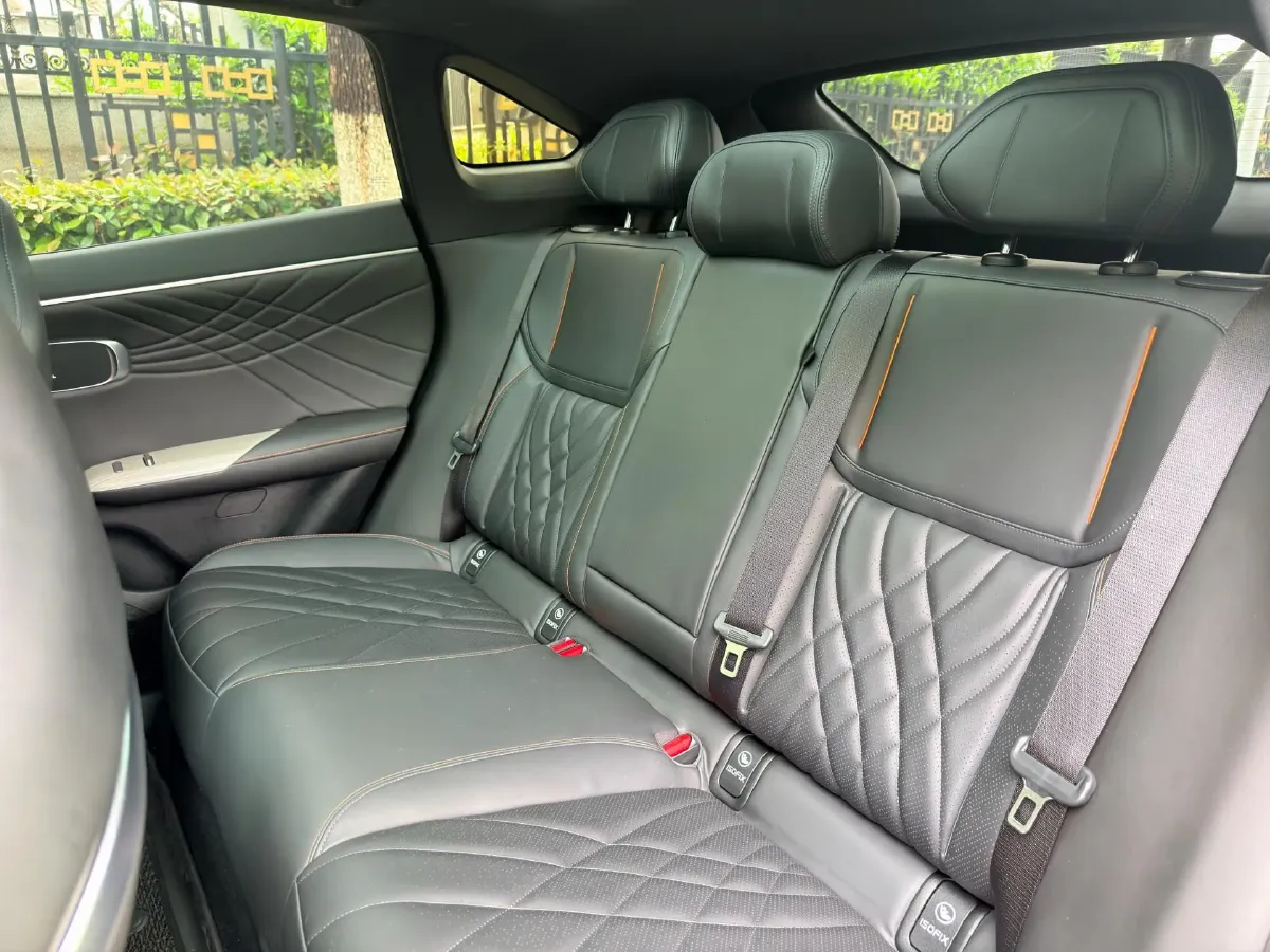 2023 Deepal S07 BEV 66.8KWH,autocango,china used car exporter,china ev exporter,chinese used car exporter,chinese used ev exporter