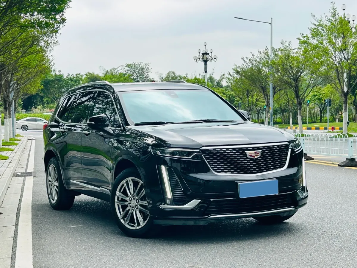 2022 Cadillac XT6 2.0T 237HP L4 9AT,autocango,china used car exporter,china ev exporter,chinese used car exporter,chinese used ev exporter