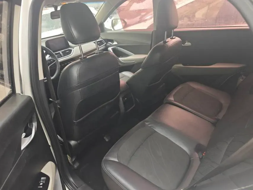 2017 HaiMa S5 Young Edition 1.6L 122HP L4 5MT,autocango,china used car exporter,china ev exporter,chinese used car exporter,chinese used ev exporter