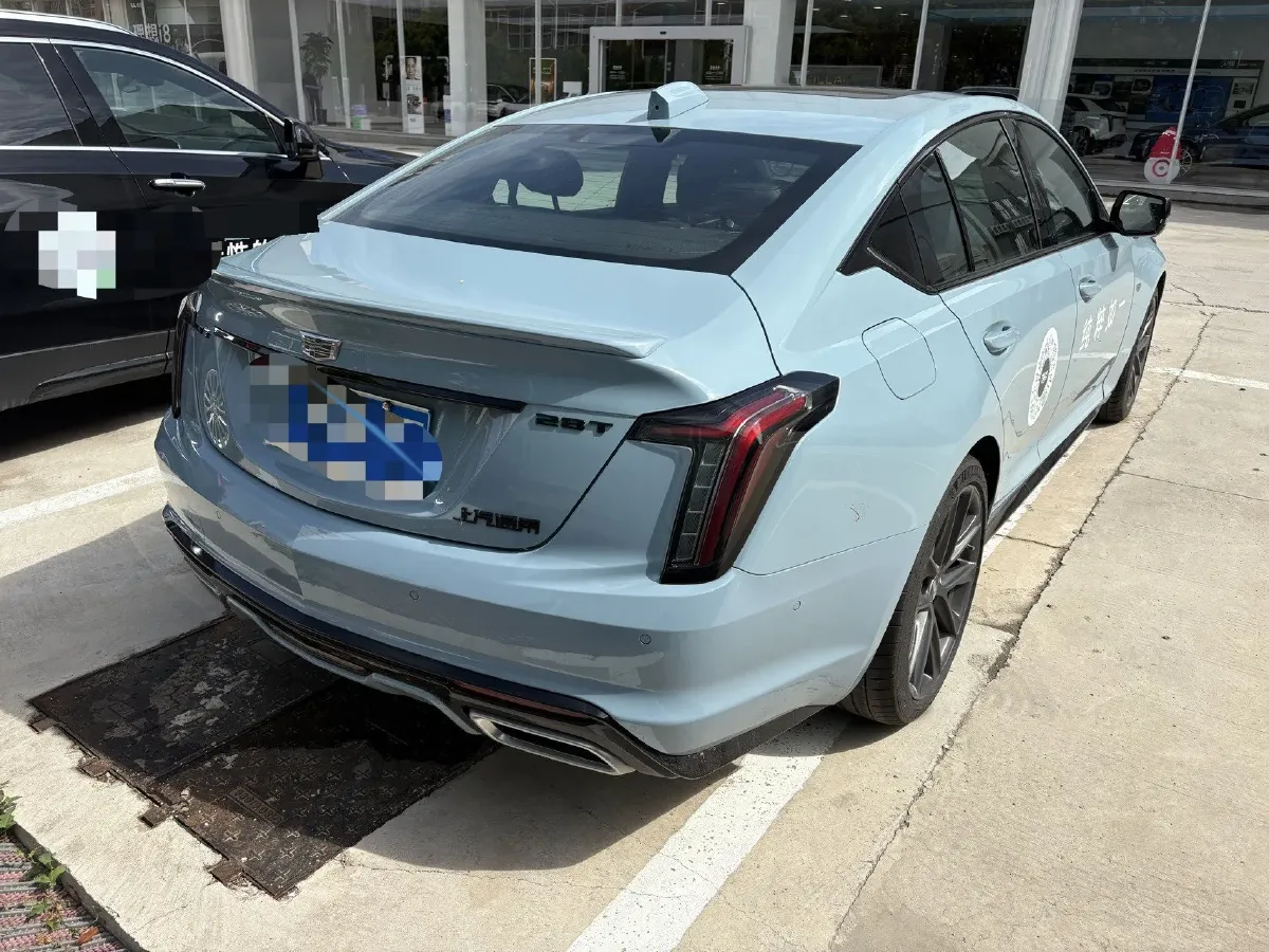 2025 Cadillac CT5 2.0T 237HP L4 10AT,autocango,china used car exporter,china ev exporter,chinese used car exporter,chinese used ev exporter